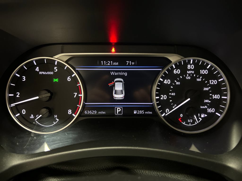 Used 2024 Nissan Sentra SV FWD image 18