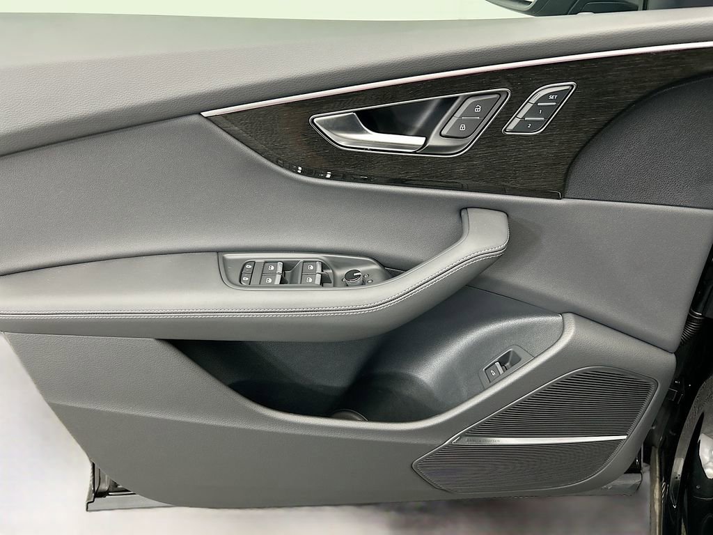 New 2026 Audi Q8 Premium Plus image 23