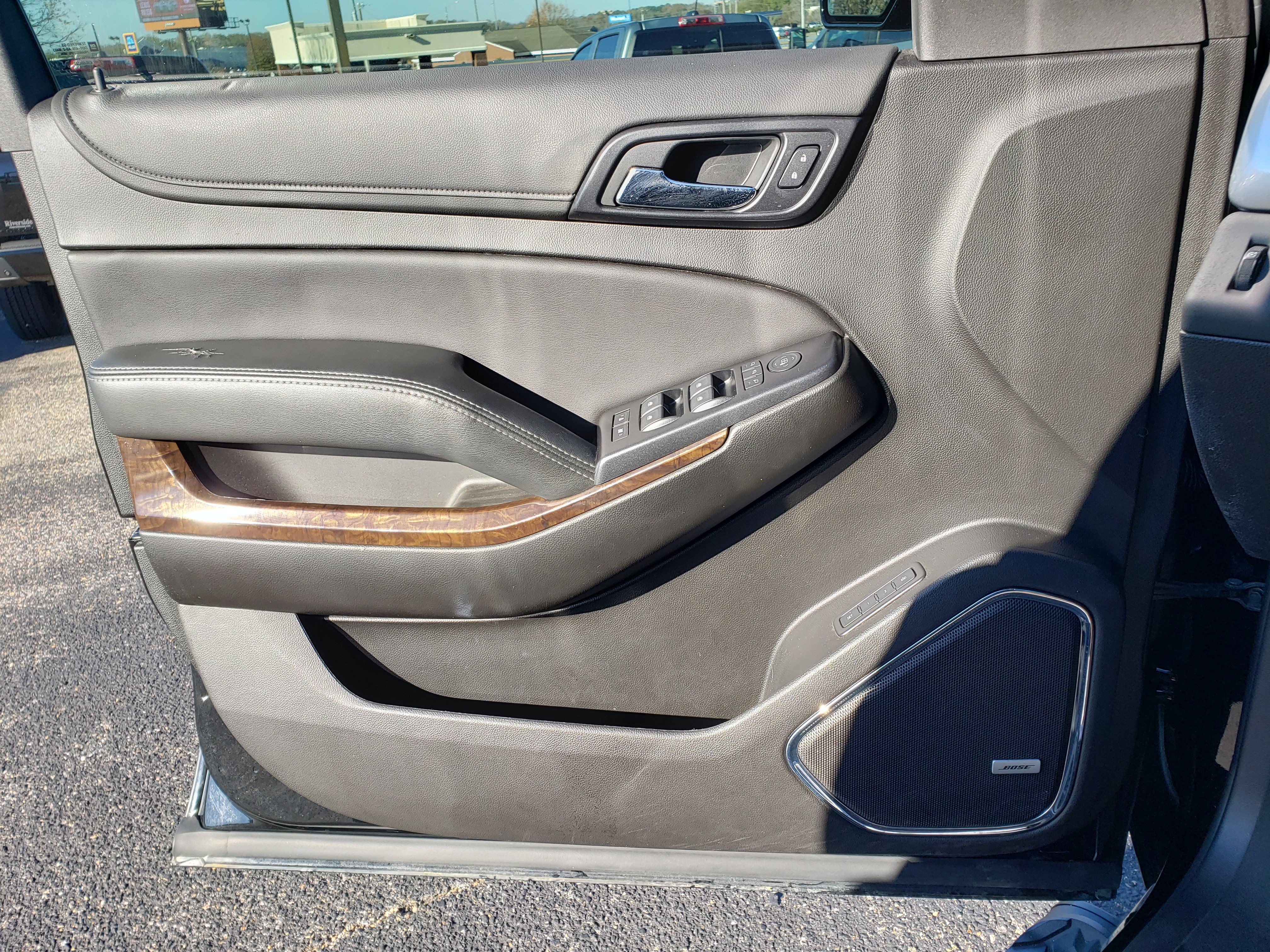 Used 2019 Chevrolet Tahoe LT image 16