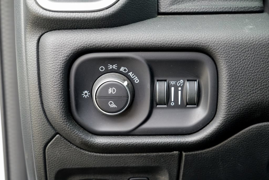 Used 2023 RAM 1500 Laramie AWD/4WD image 61