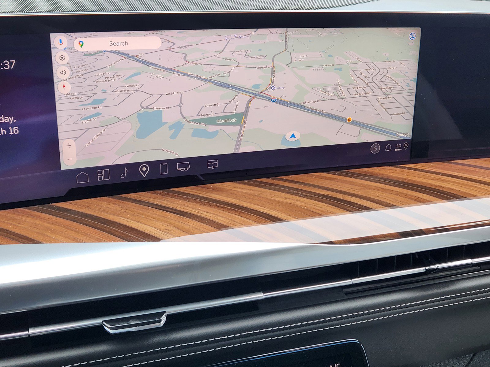 New 2026 Cadillac Escalade ESV Platinum Sport w/ LPO, ONYX Package image 13