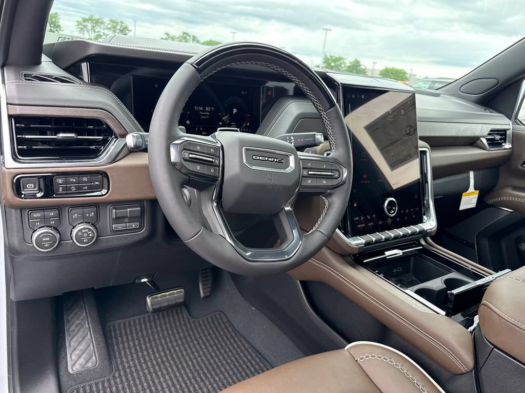 New 2026 GMC Yukon Denali Ultimate AWD/4WD image 18