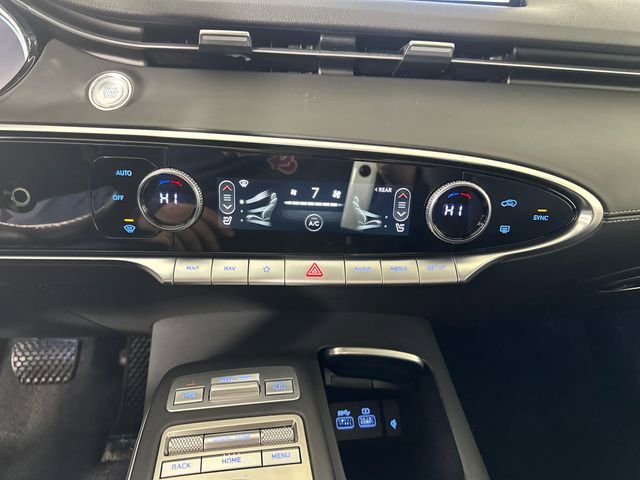 Used 2025 Genesis GV70 2.5T AWD/4WD image 23