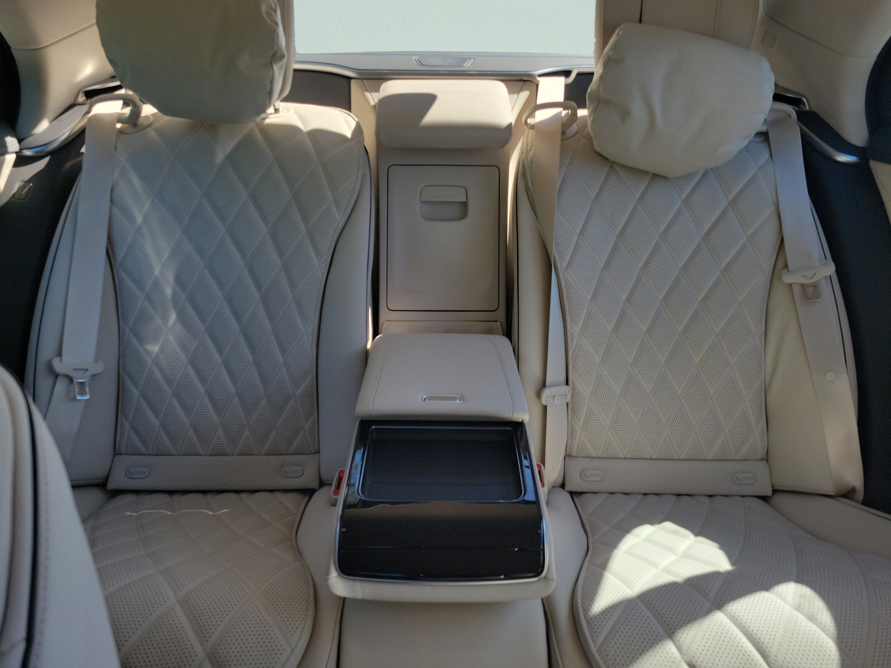 New 2027 Mercedes-Benz S 580 4MATIC Sedan image 14