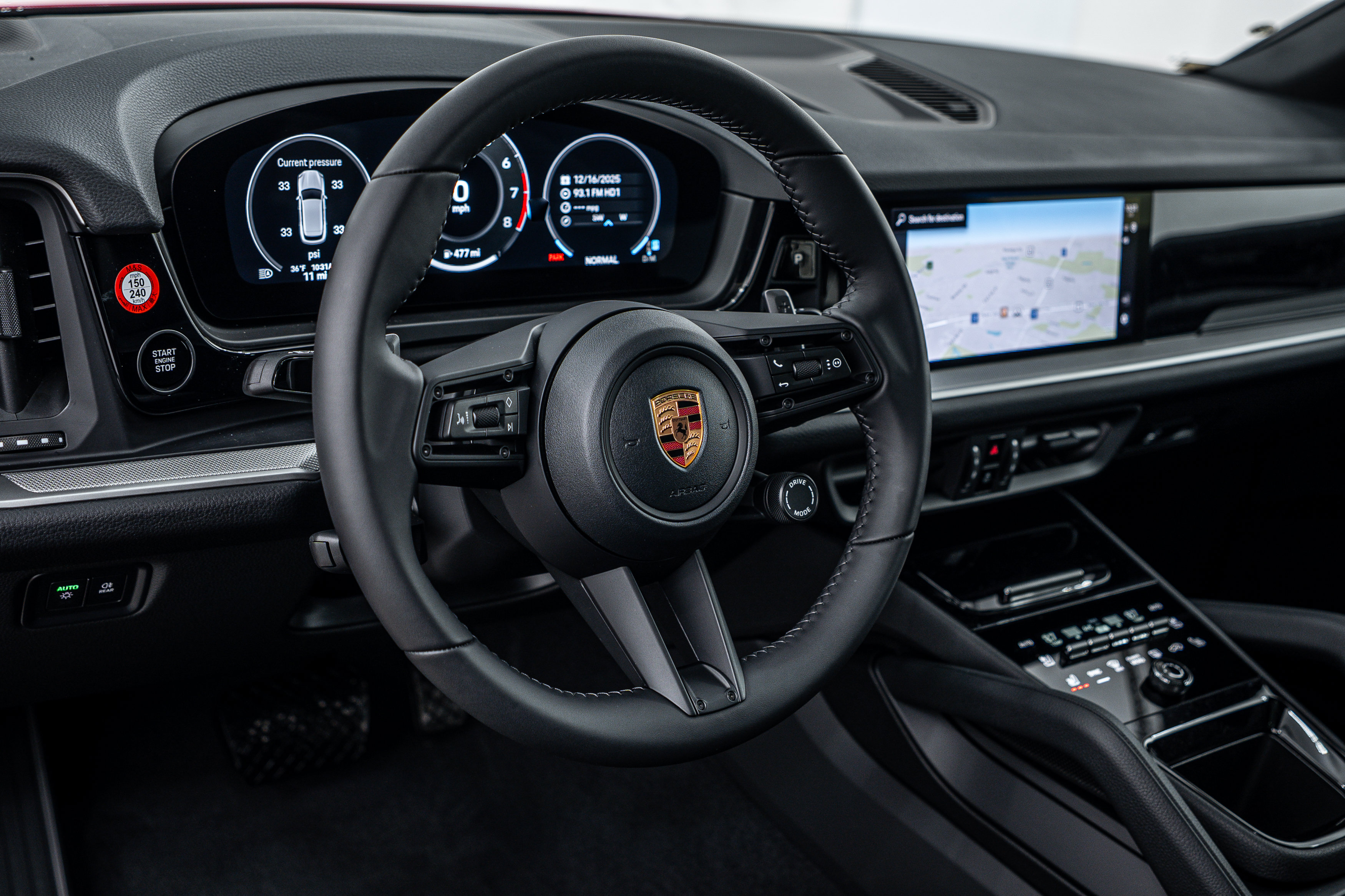Certified 2026 Porsche Cayenne AWD/4WD image 15