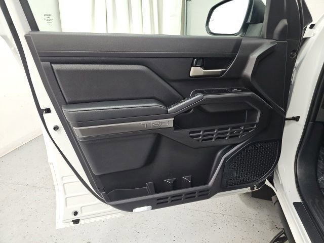 Used 2024 Toyota Tacoma TRD Sport image 11