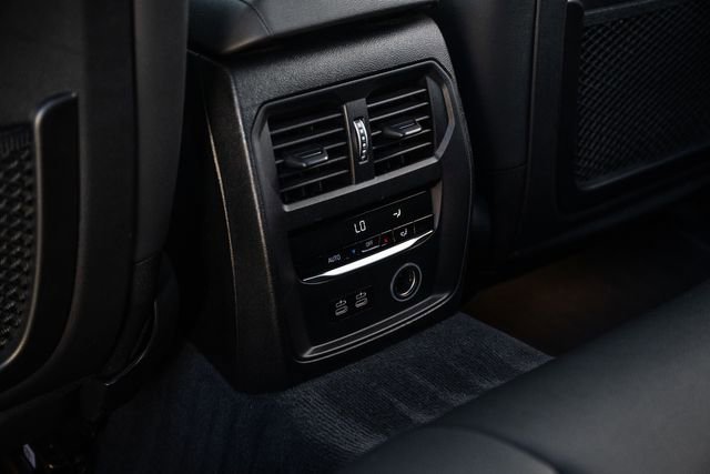 Used 2019 BMW 330i Sedan w/ Parking Assistance Package RWD image 84