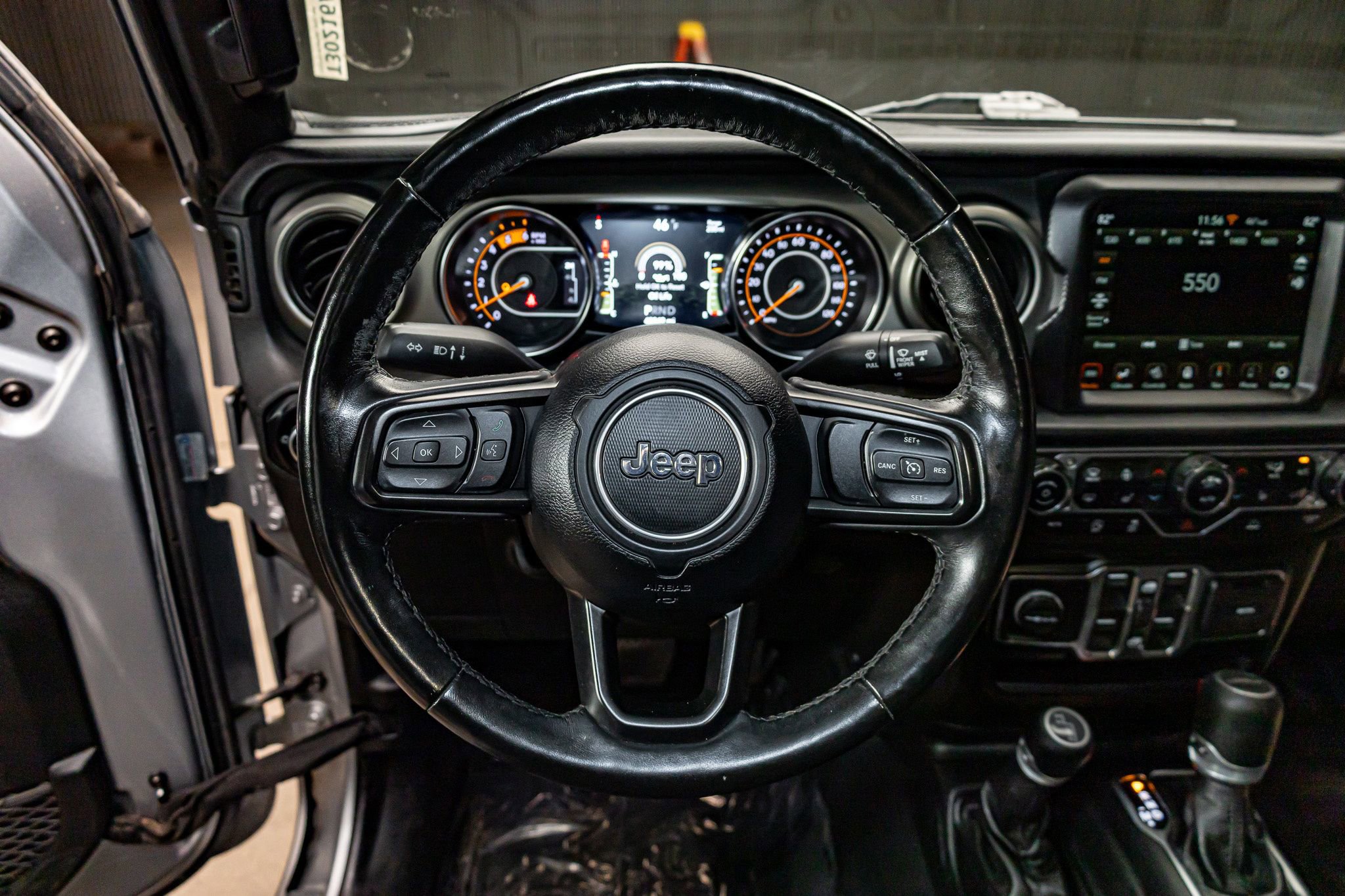 Used 2021 Jeep Gladiator Willys image 13