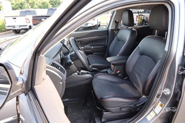 Used 2024 Mitsubishi Outlander Sport SE AWD/4WD image 8