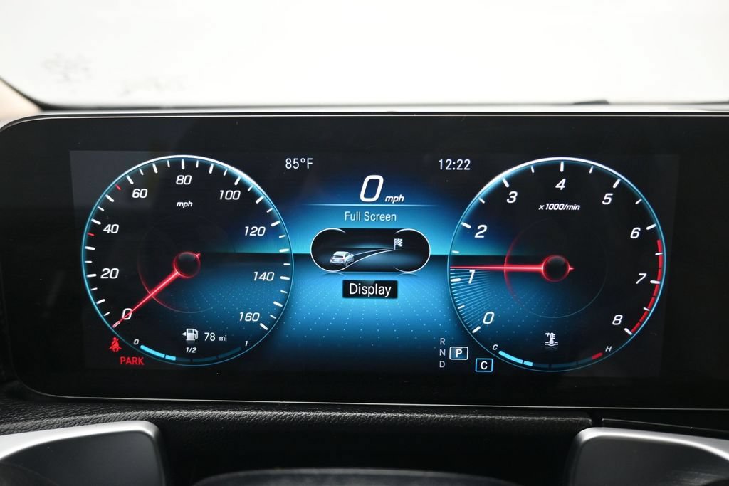 Used 2022 Mercedes-Benz GLB 250 4MATIC image 16