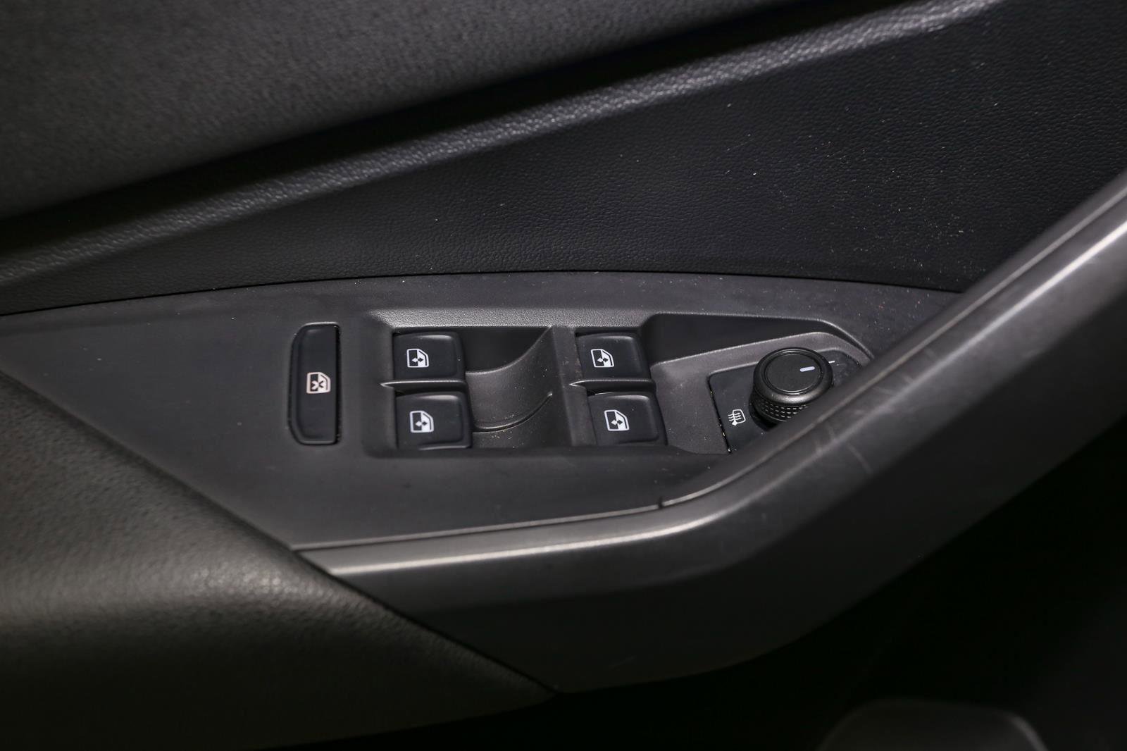 Used 2019 Volkswagen Jetta SEL w/ Cold Weather Package image 42