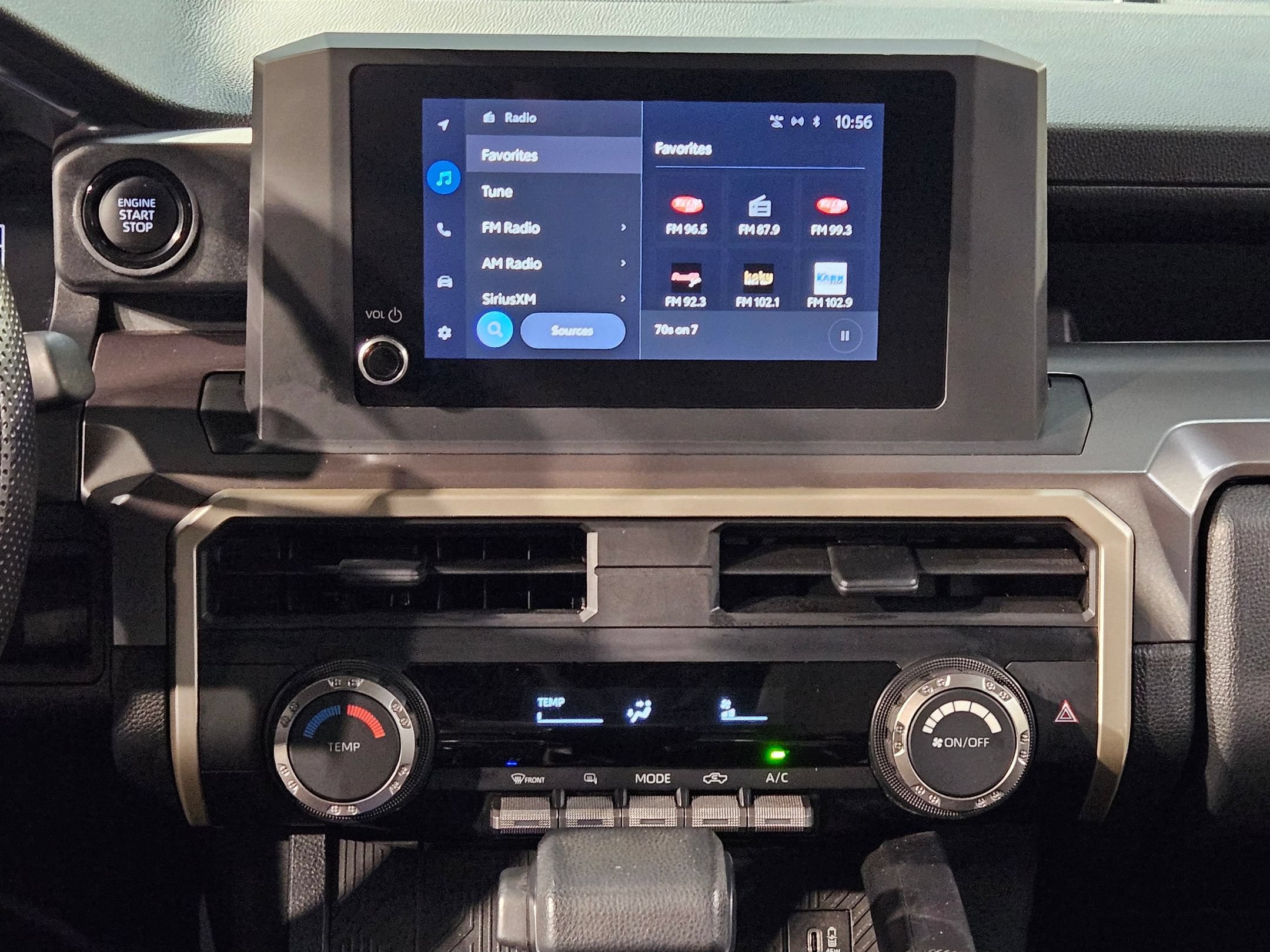 Used 2025 Toyota Tacoma SR5 AWD/4WD image 16