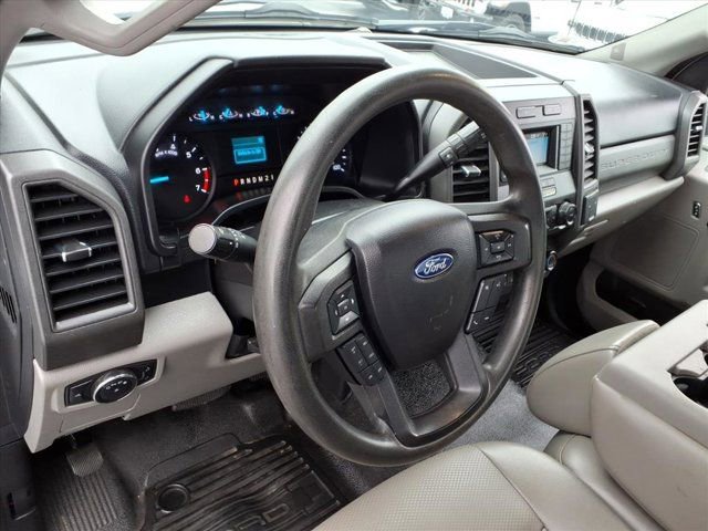 Used 2020 Ford F250 XL w/ Power Equipment Group image 8