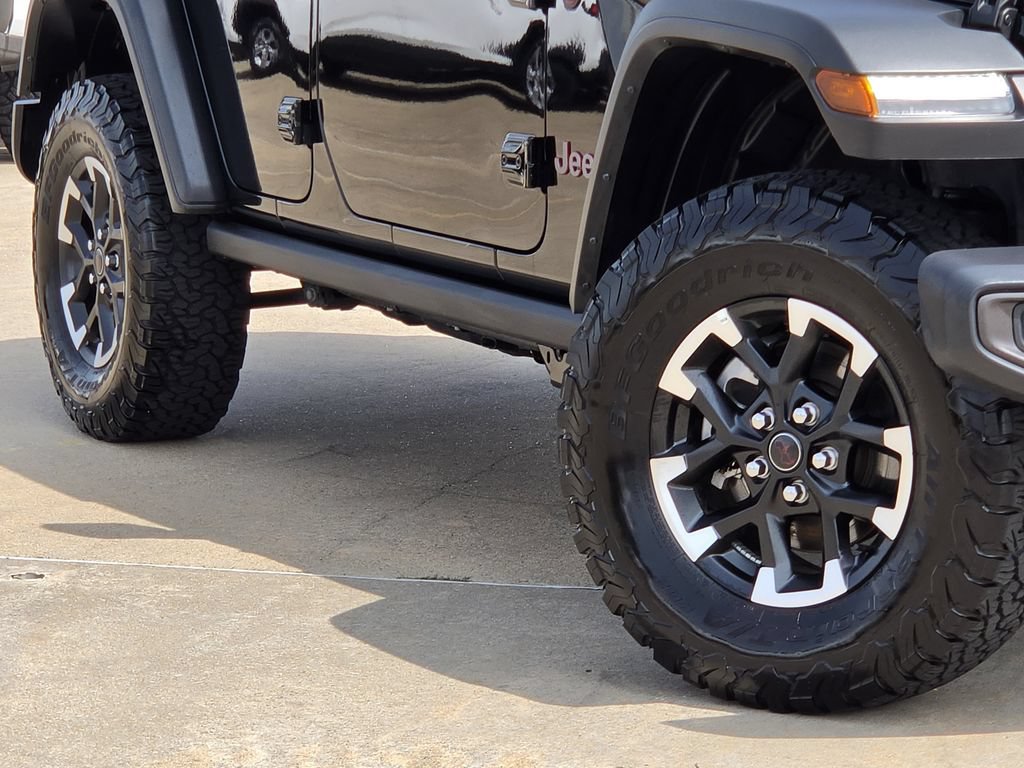 Used 2026 Jeep Wrangler Unlimited Rubicon AWD/4WD image 11