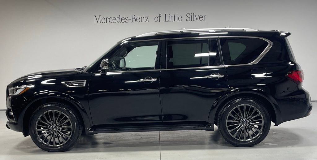 Used 2022 INFINITI QX80 Sensory w/ All-Season Package image 2