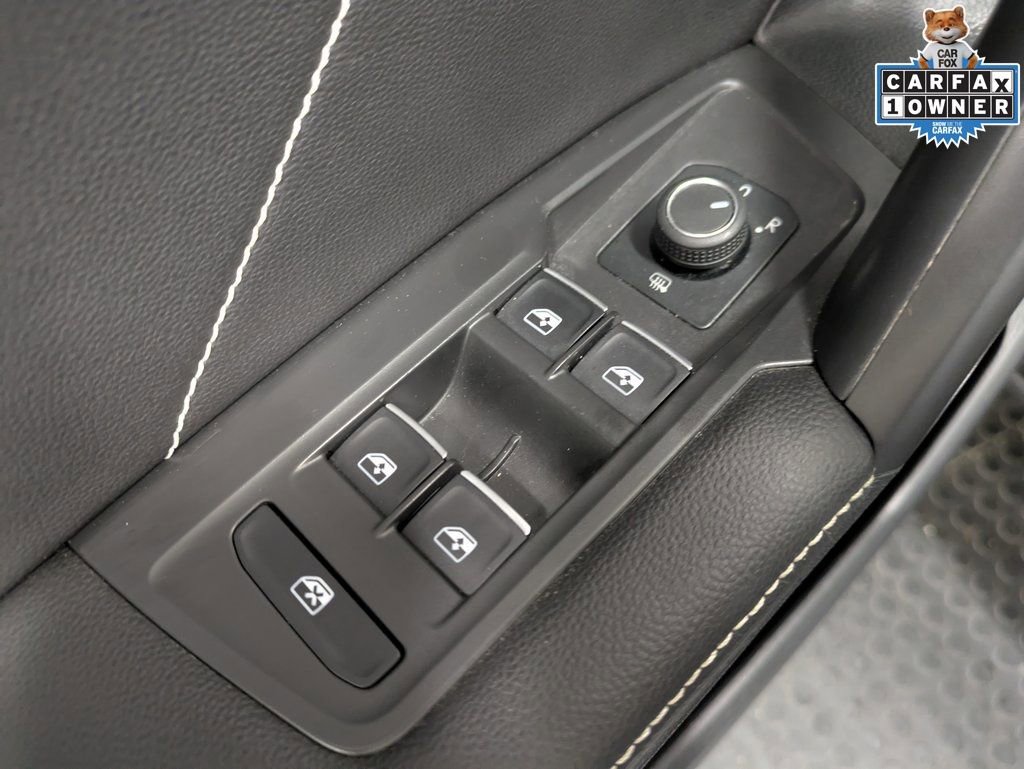 Used 2022 Volkswagen Tiguan SE w/ Panoramic Sunroof Package AWD/4WD image 11