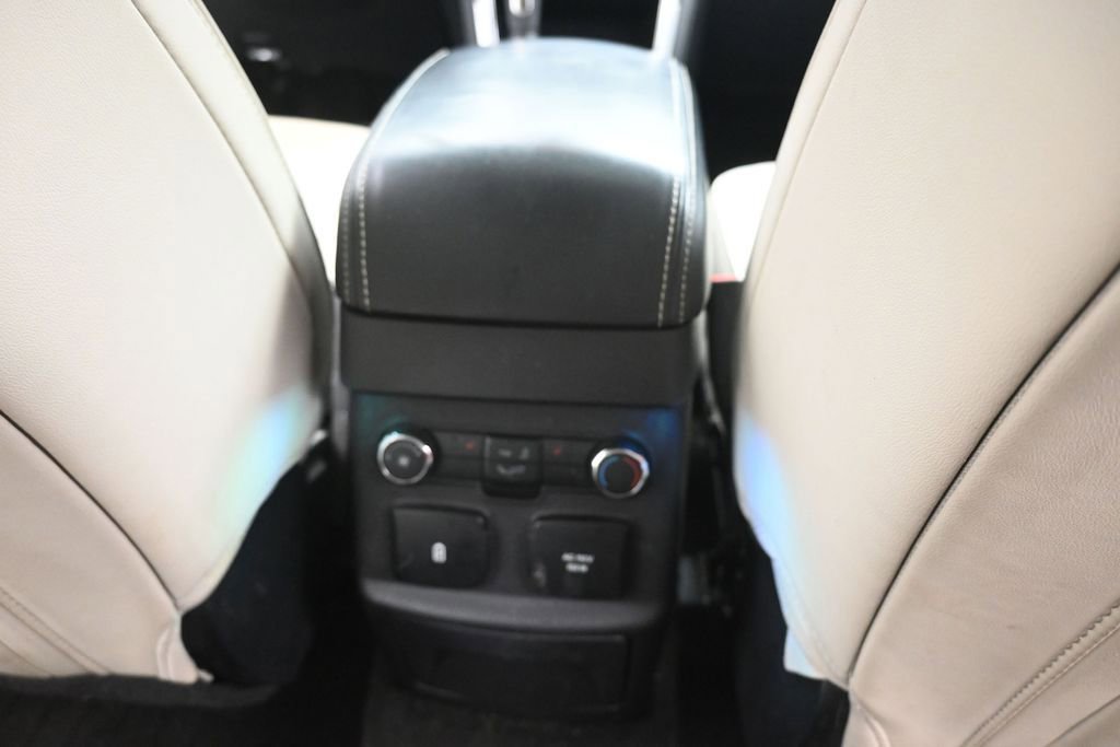 Used 2017 Ford Explorer Platinum AWD/4WD image 10