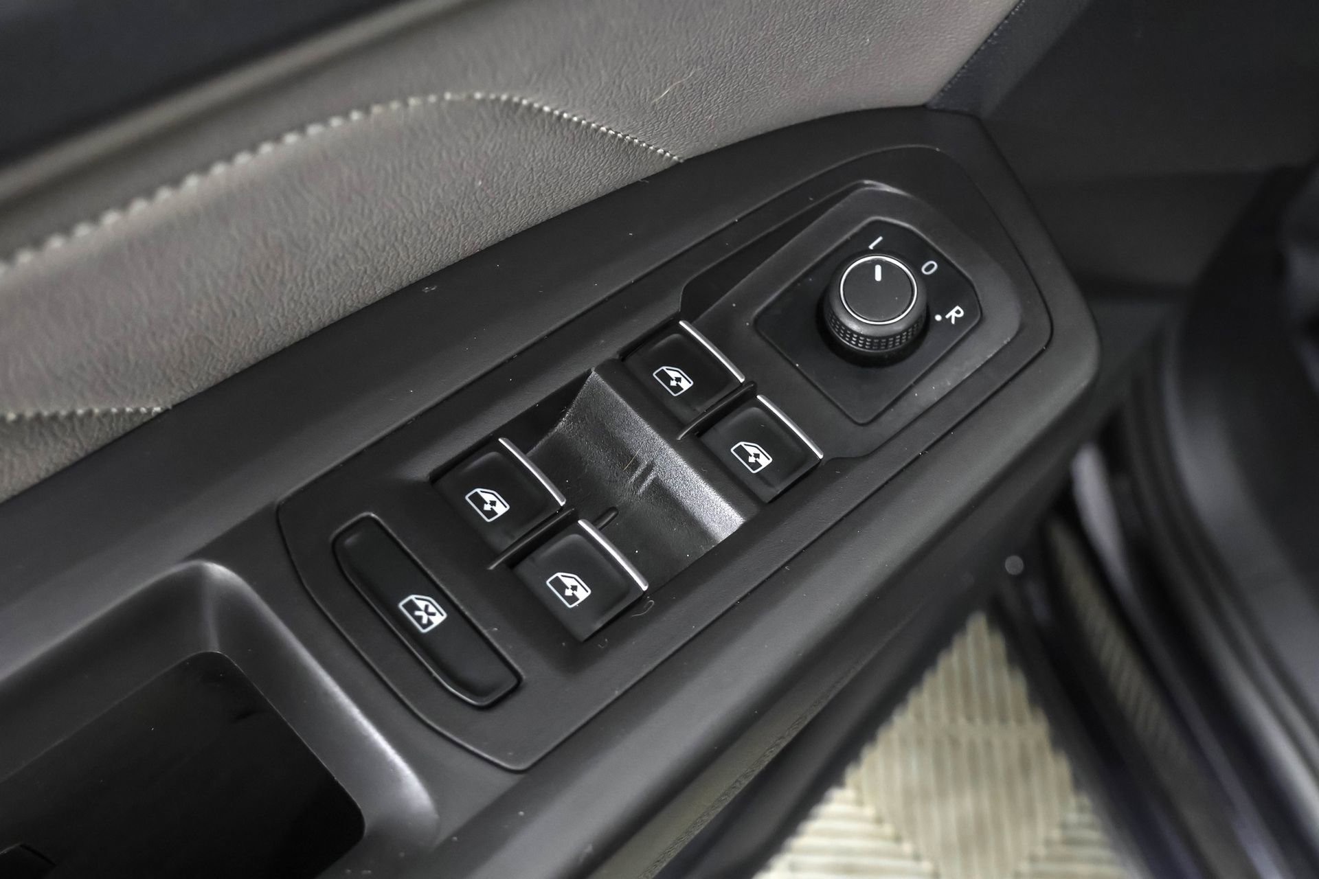 Used 2022 Volkswagen Atlas SE image 34