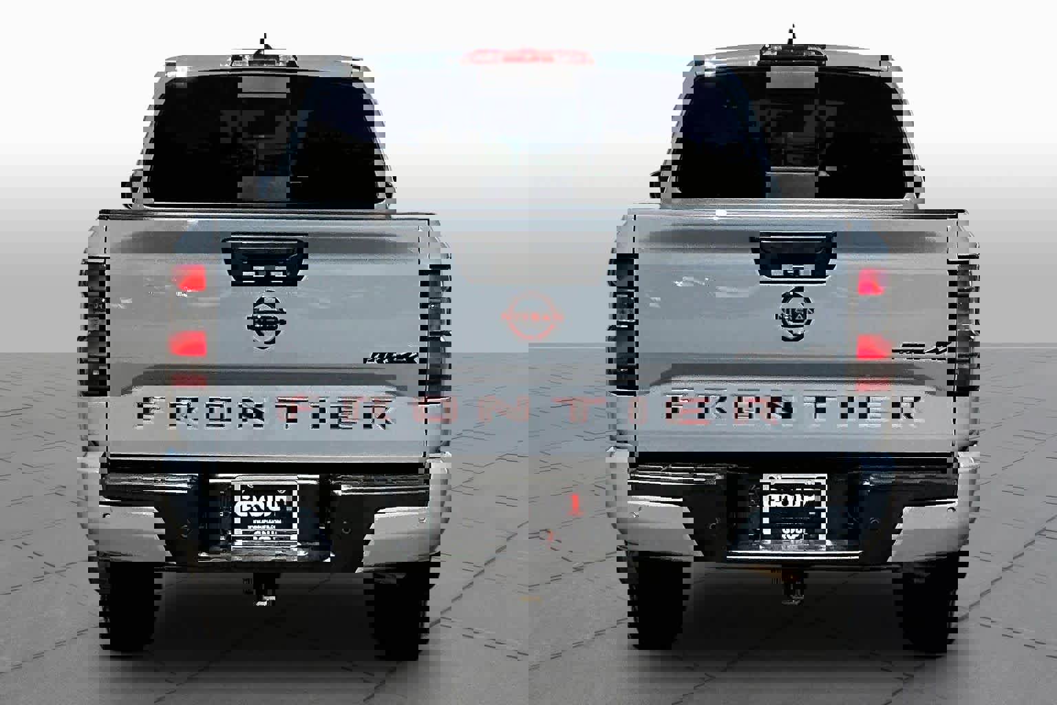 Used 2024 Nissan Frontier PRO-4X w/ Pro Premium Package image 4