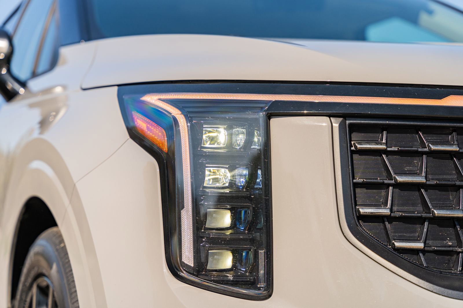 Used 2025 Kia Carnival SX Prestige image 10