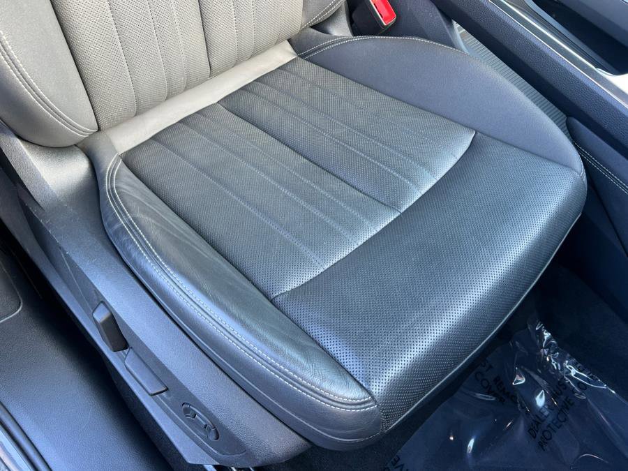 Used 2023 Audi e-tron Premium Plus w/ Premium Plus Package image 32