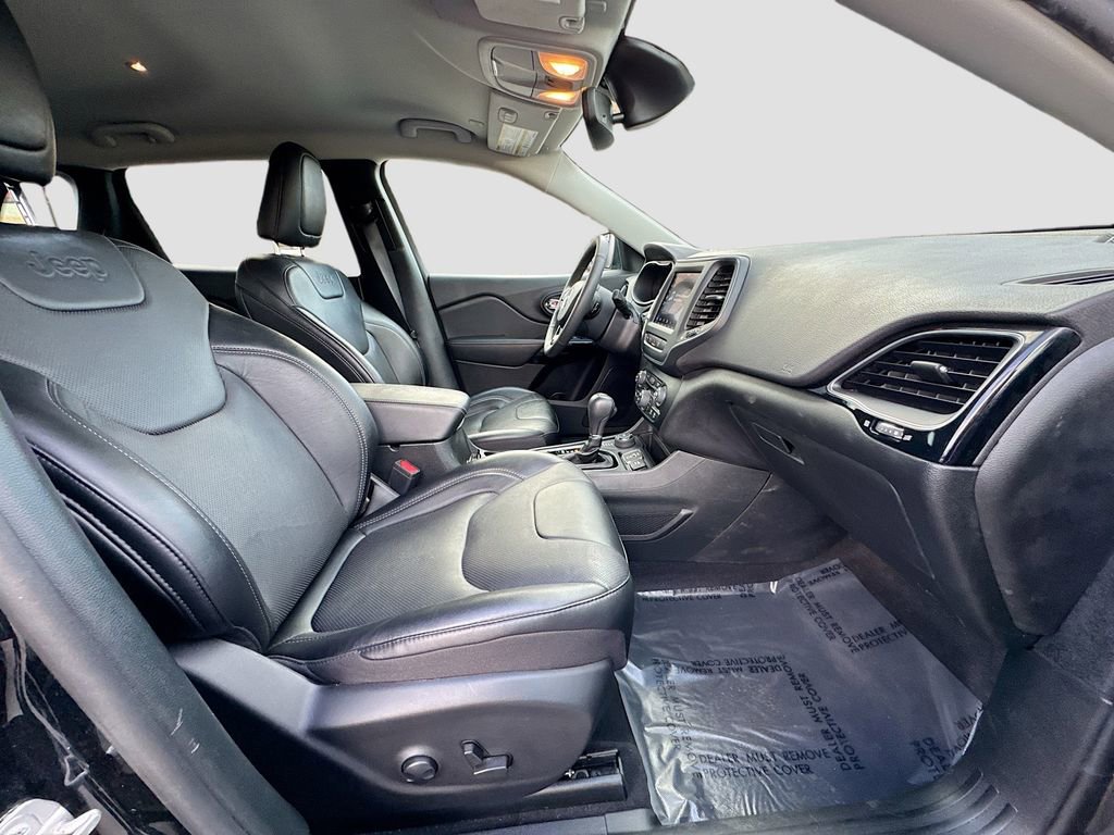 Used 2023 Jeep Cherokee Altitude Lux AWD/4WD image 28