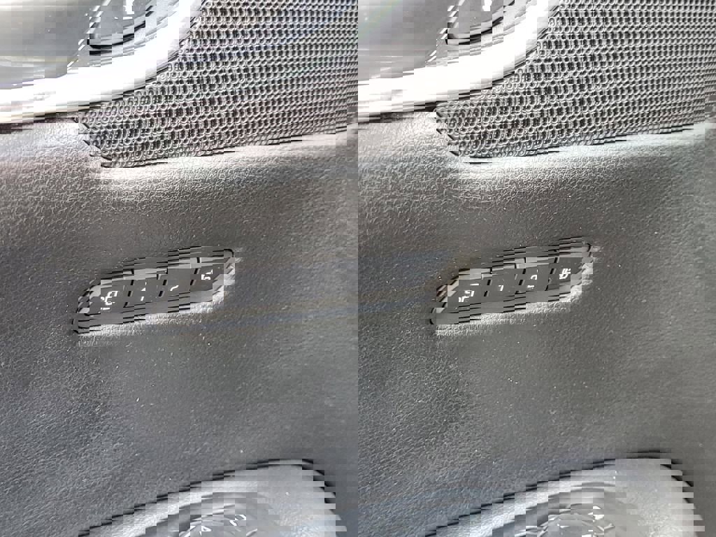 Used 2017 Cadillac XT5 Luxury w/ Driver Awareness Package FWD image 19