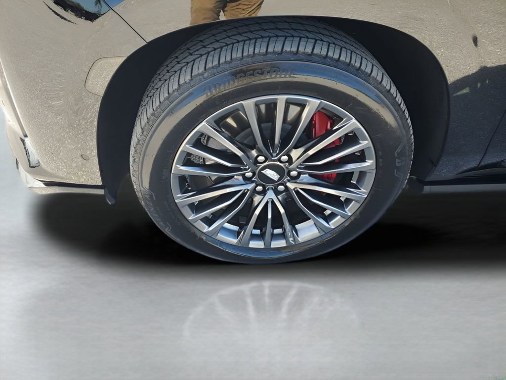 Used 2024 Cadillac Escalade ESV V image 17