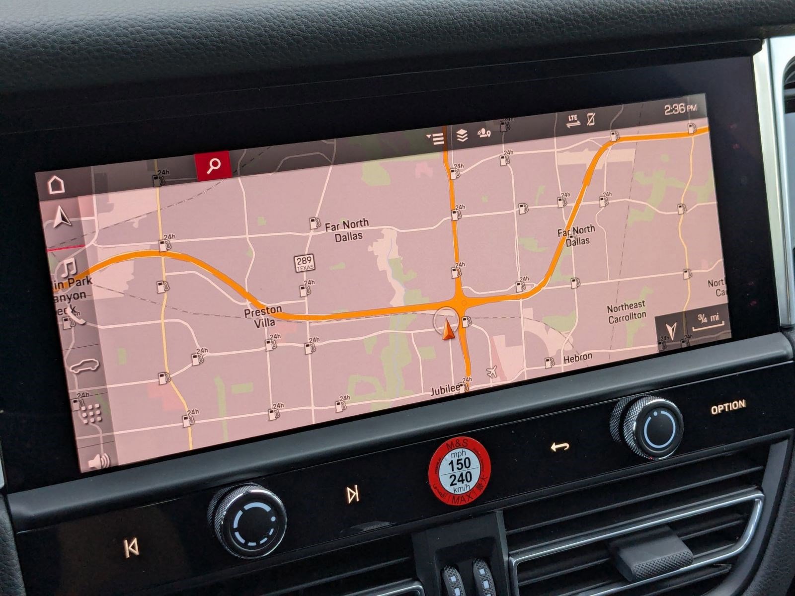 Certified 2025 Porsche Macan image 18