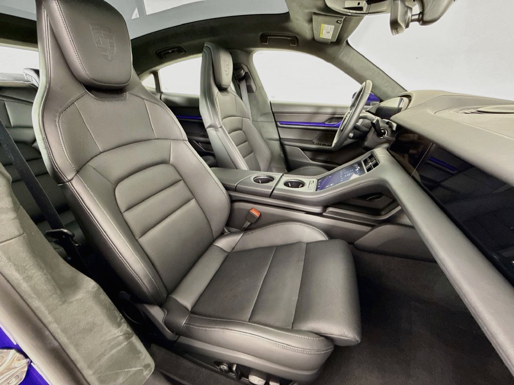 Certified 2025 Porsche Taycan RWD image 29