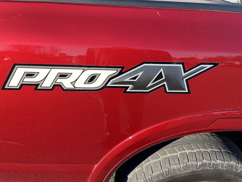 Used 2018 Nissan Titan PRO-4X w/ Pro-4x Convenience Package image 7