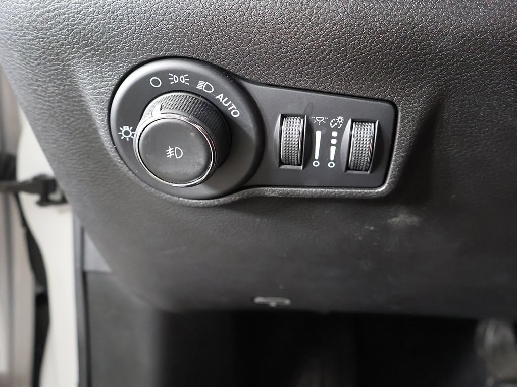 Used 2023 Jeep Compass Limited AWD/4WD image 35