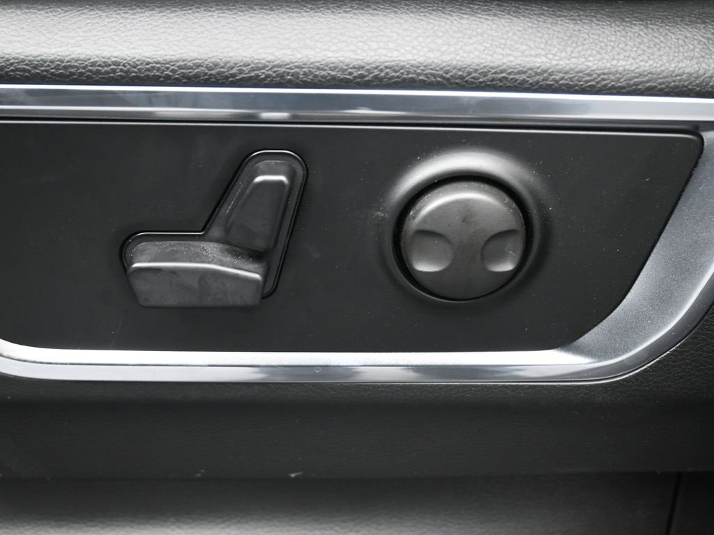 New 2026 RAM 1500 Laramie w/ Sport Appearance Package image 31