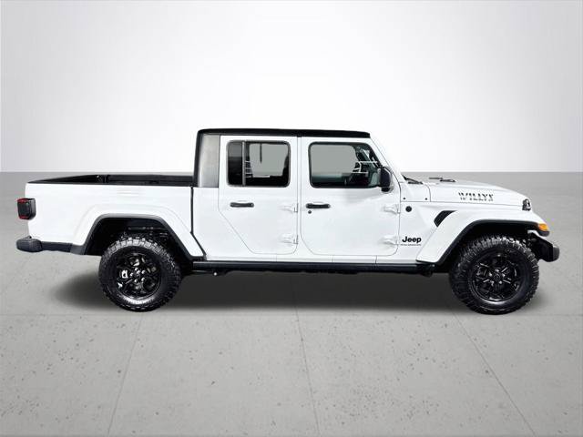 Certified 2025 Jeep Gladiator Sport AWD/4WD image 6