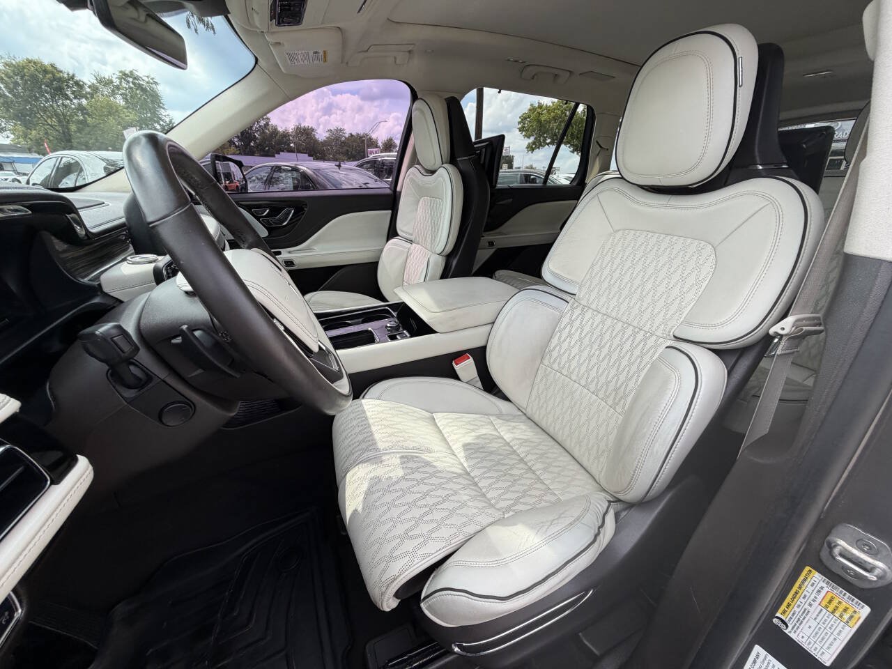 Used 2020 Lincoln Aviator Black Label w/ Dynamic Handling Package AWD/4WD image 21