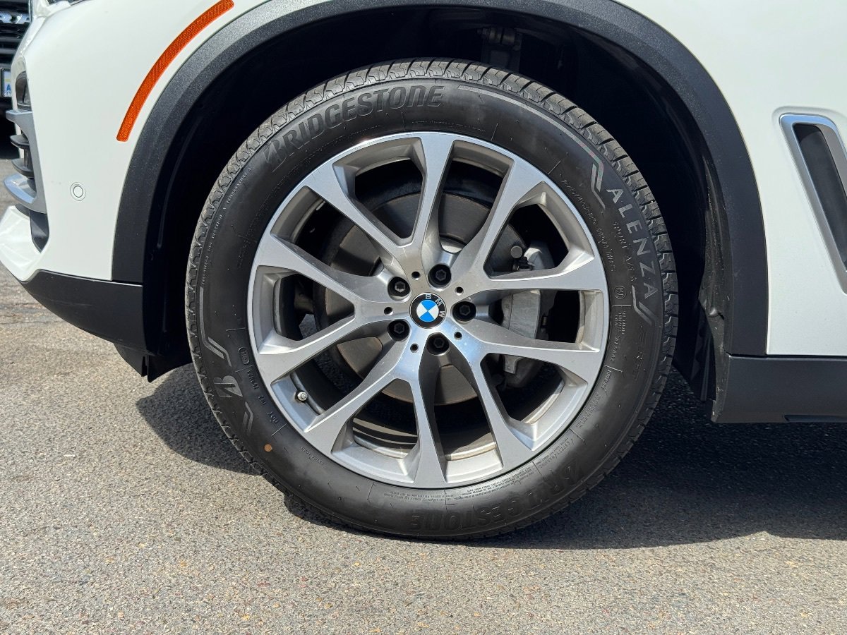 Used 2019 BMW X5 xDrive40i w/ Premium Package 2 AWD/4WD image 6