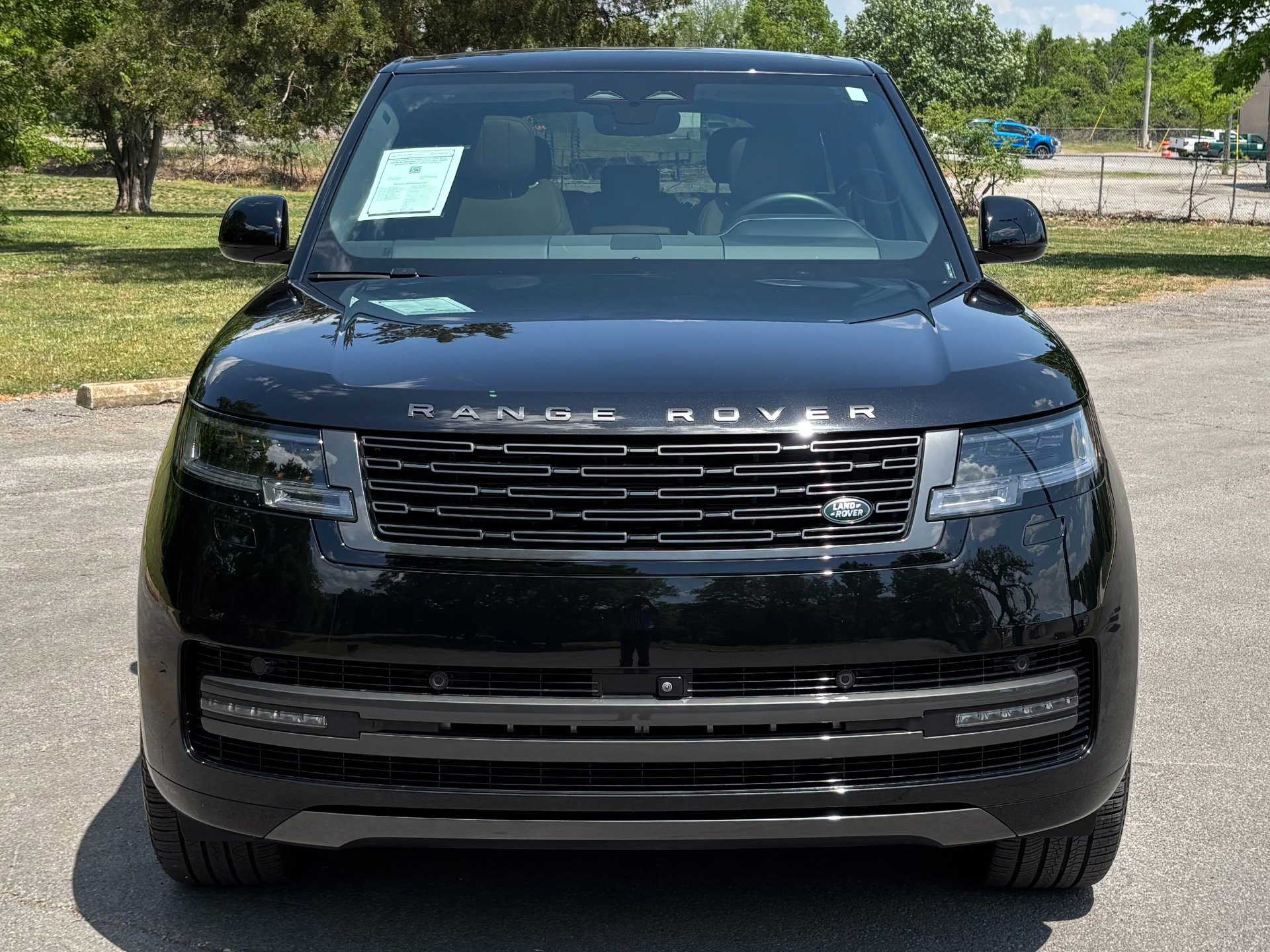 Used 2024 Land Rover Range Rover SE AWD/4WD image 7