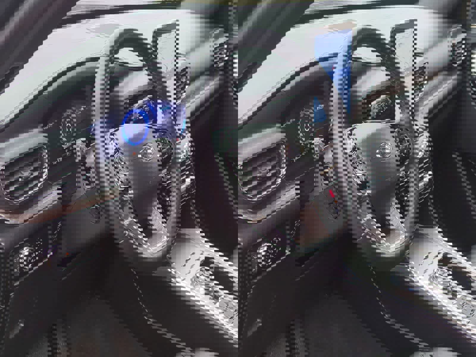 Used 2023 Ford Explorer Platinum w/ Technology Package image 10