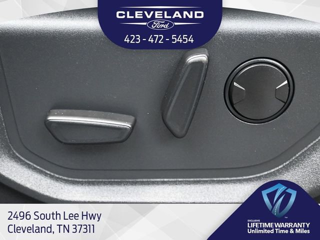 Used 2022 Ford F250 Lariat w/ Black Appearance Package image 11