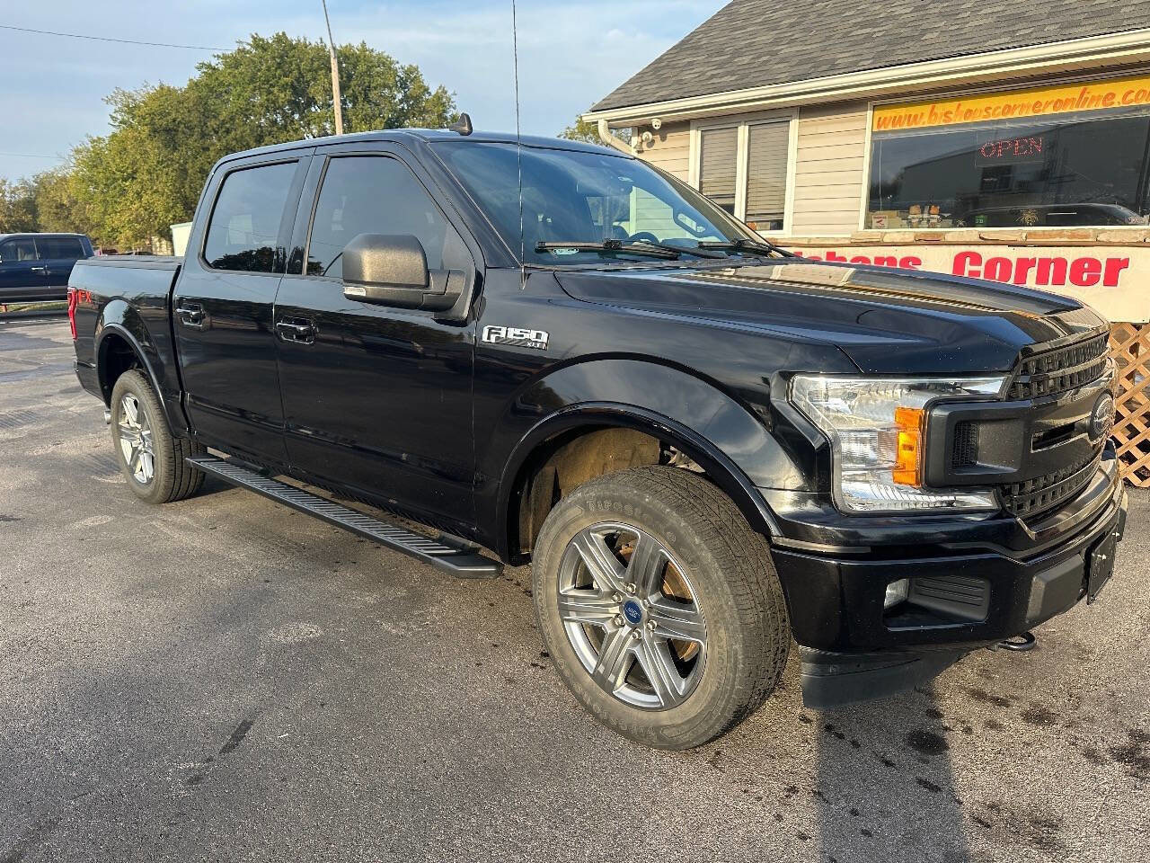 Used 2019 Ford F150 XLT w/ Equipment Group 302A Luxury image 2