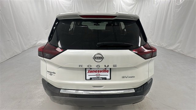 Used 2023 Nissan Rogue SV image 4