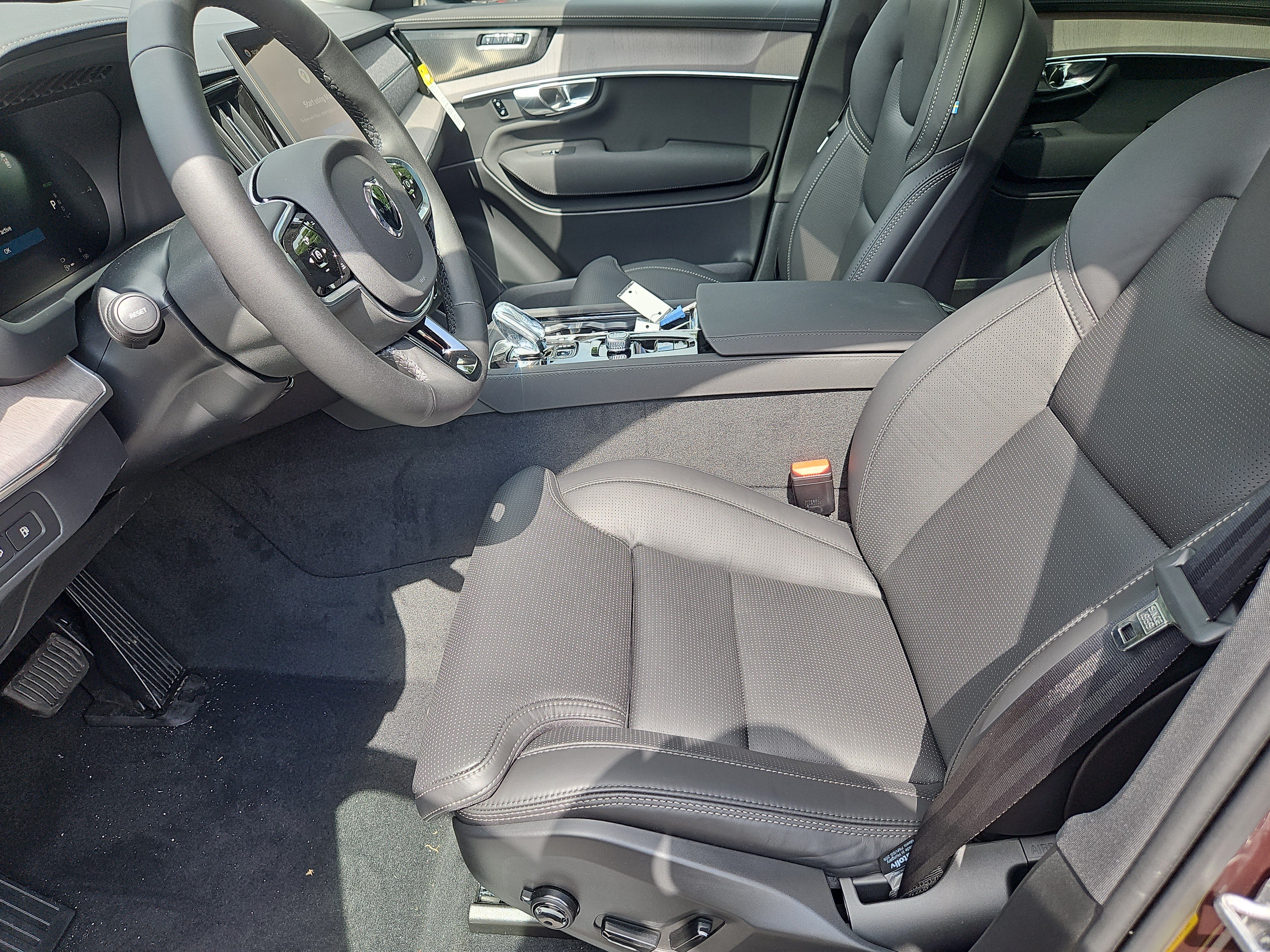 New 2026 Volvo XC90 T8 Ultra w/ Protection Package Premier AWD/4WD image 21