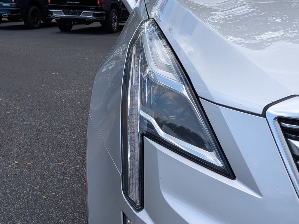 Used 2018 Cadillac XT5 Premium Luxury image 12