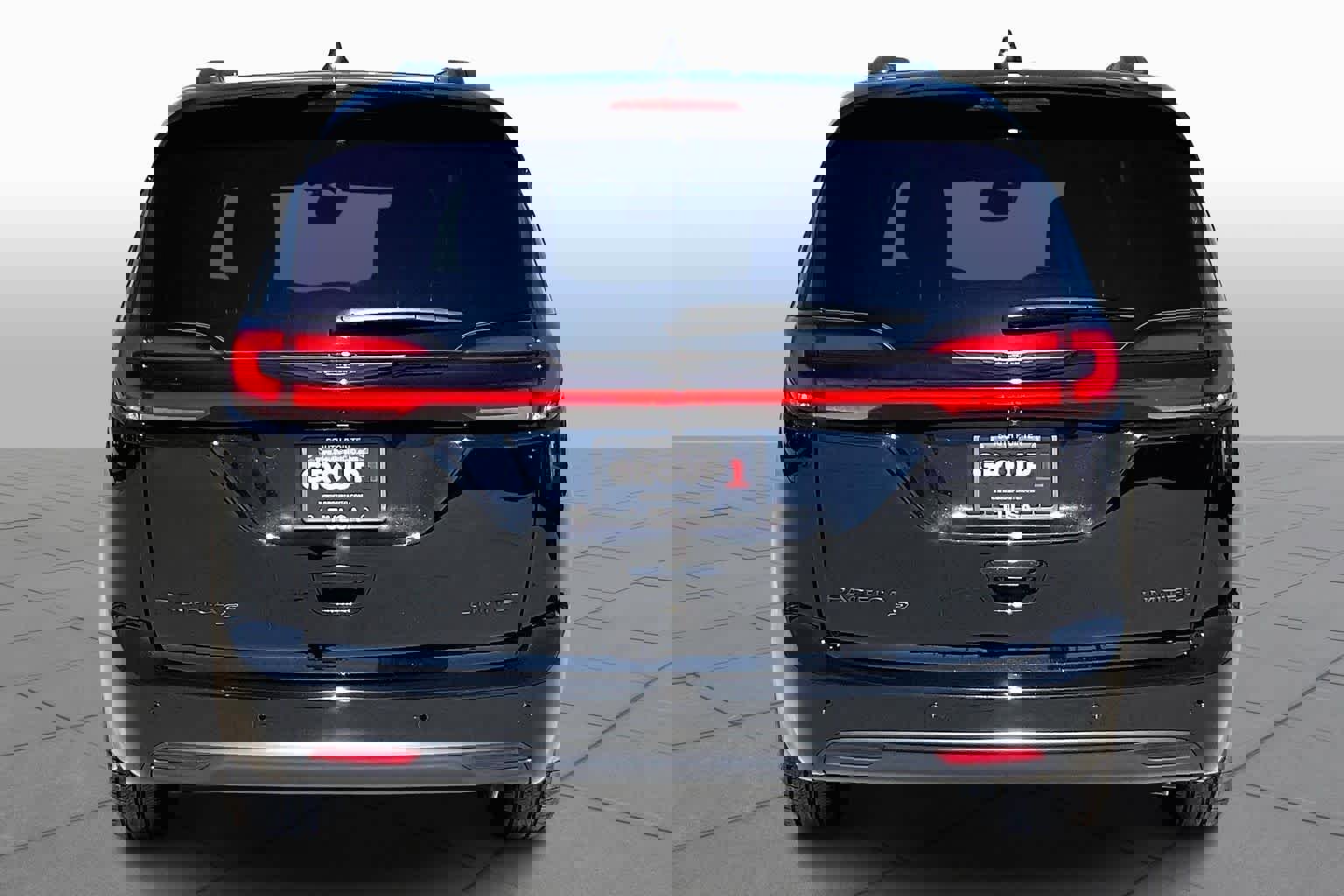 New 2026 Chrysler Pacifica Limited image 4