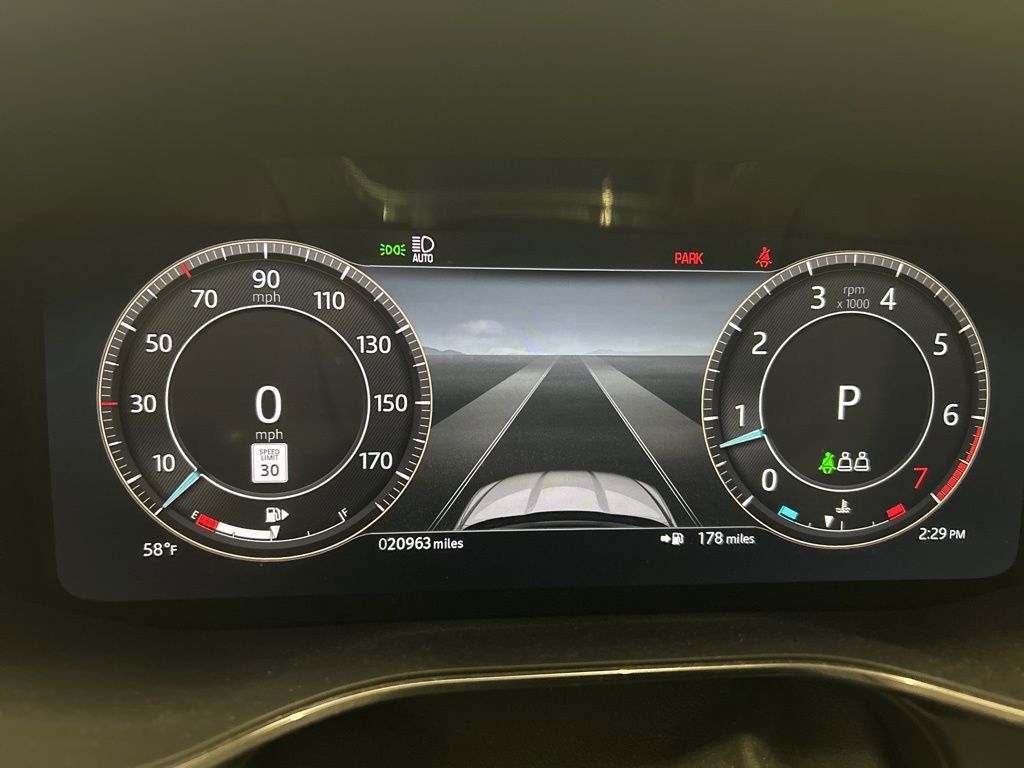 Used 2024 Jaguar F-PACE R-Dynamic S image 13