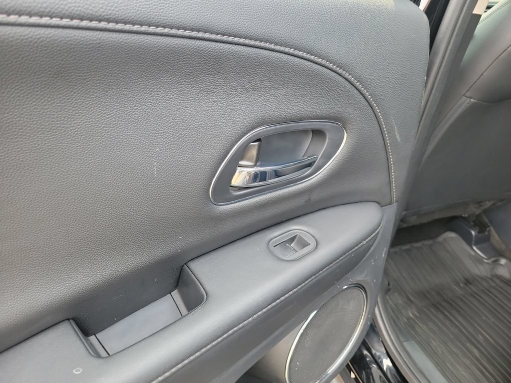 Used 2022 Honda HR-V EX-L image 18