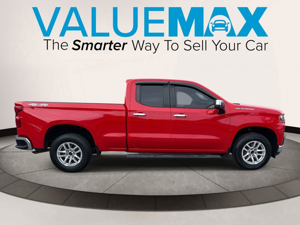 Used 2020 Chevrolet Silverado 1500 LT w/ Trailering Package image 2