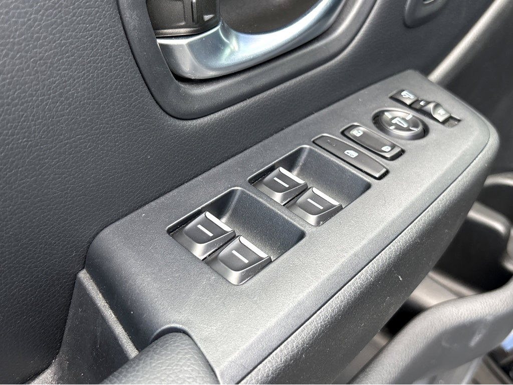 Used 2025 Honda Pilot TrailSport image 22