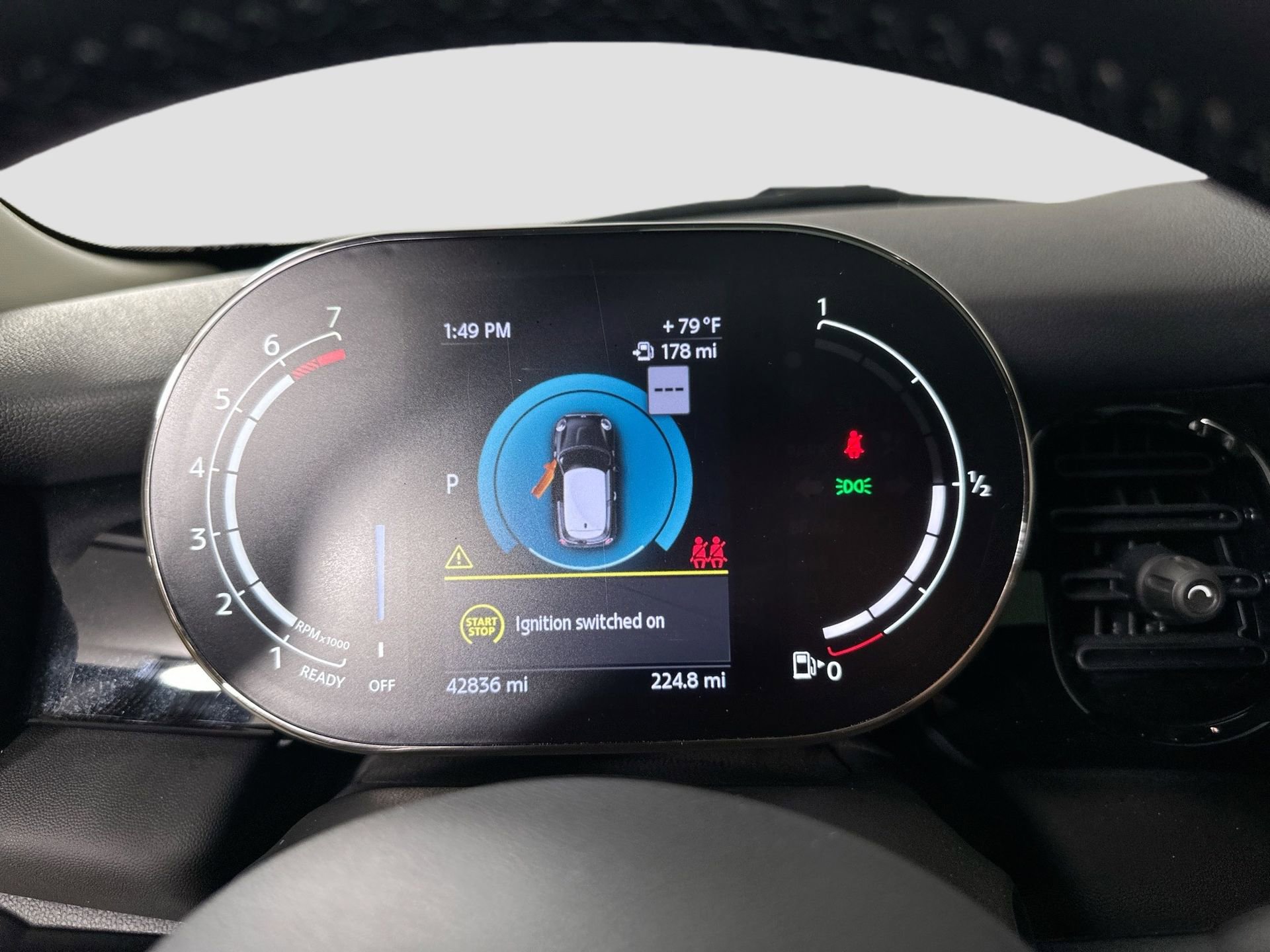 Used 2023 MINI Cooper 2-Door Hardtop image 13