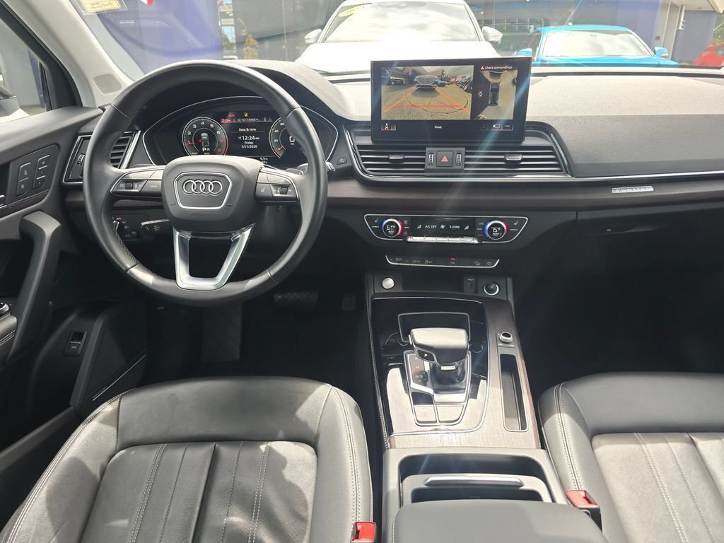 Used 2022 Audi Q5 2.0T Premium Plus w/ Premium Plus Package AWD/4WD image 18